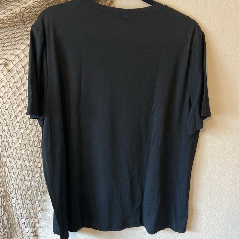 NEW Black Graphic Tee with Retro Design - Picture 5 of 5